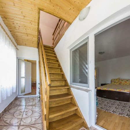 Casa De Vacanta Jeny Novaci-Straini Luaran gambar